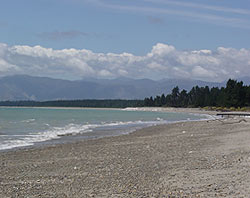Beach at Waimea Estuary entrance at Mapua
